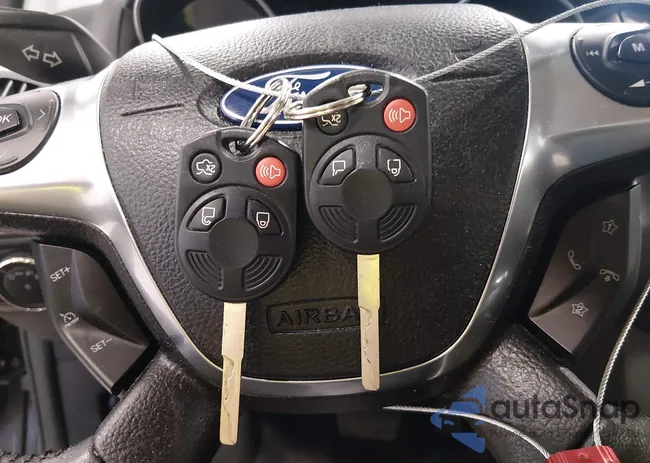 1FAHP3M2XCL195402: 44153349