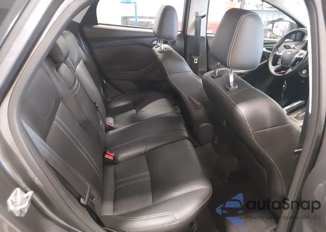 1FAHP3M2XCL195402: 44153349