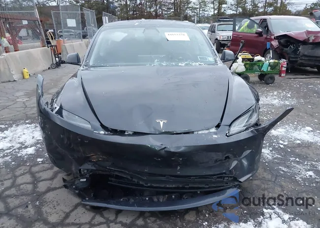 5YJ3E1EB4SF913038: 44153378