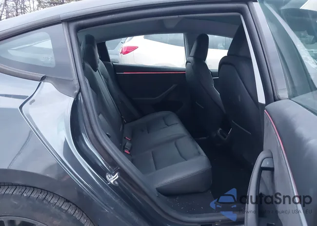 5YJ3E1EB4SF913038: 44153378