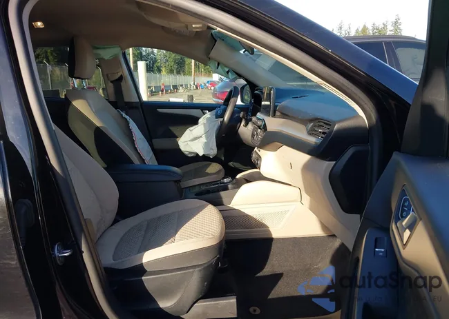 1FMCU0G66LUC46880: 44153465