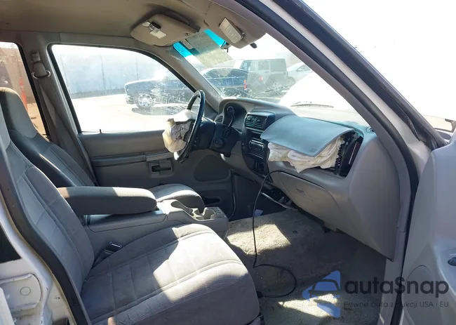 1FMDU35P5TUD29041: 44154522