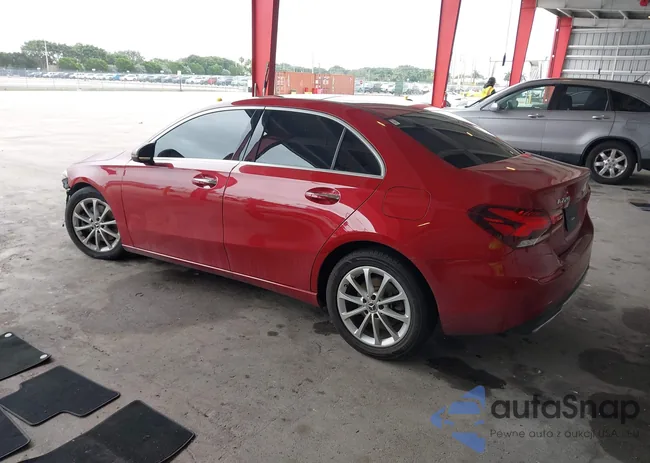 W1K3G4EB3MJ277158: 44154559