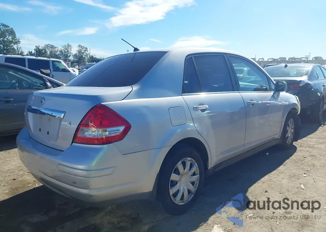 3N1BC11E77L447828: 44154704