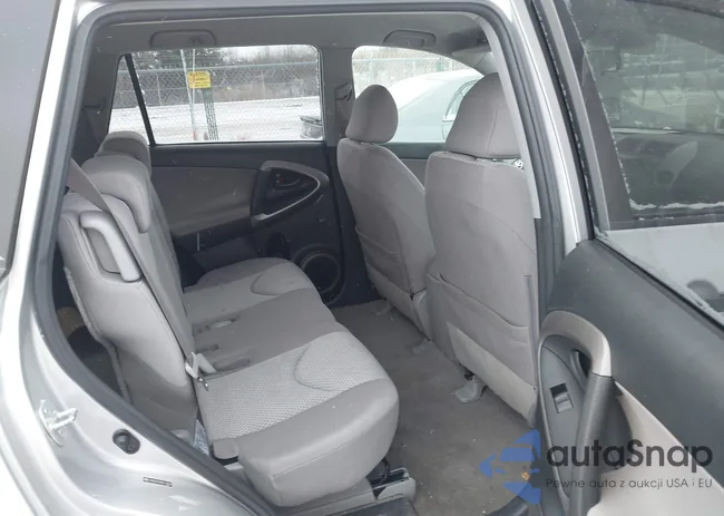 JTMZD33V985110581: 44154775