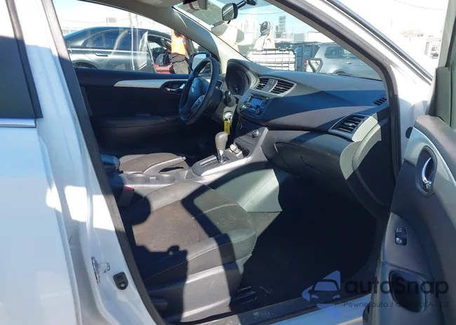 3N1AB7AP3GY247082: 44155028