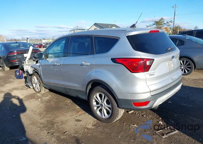 1FMCU0GDXKUB21815: 44155057