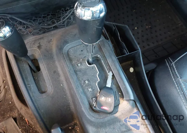 1C4HJWFG7DL678627: 44154169