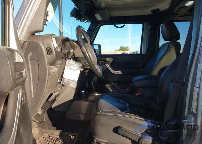 1C4HJWFG7DL678627: 44154169