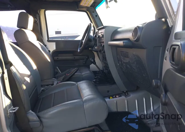 1J4FA24149L762260: 44154192