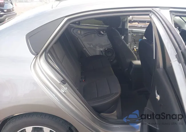 3KPA24AD0ME391090: 44154329