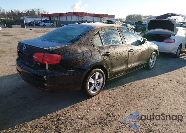 3VWLL7AJ1CM378461: 44154357