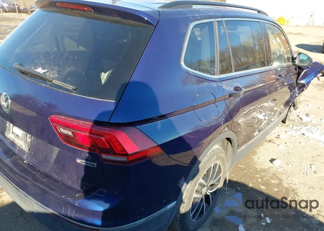 3VV2B7AX0MM025590: 44155650