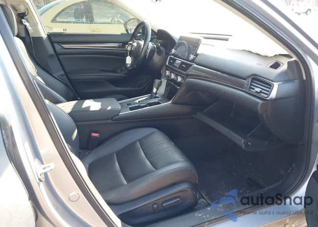 1HGCV1F48NA097904: 44155697