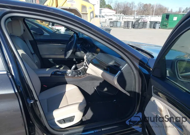 WBAFR7C51DC829399: 44155814