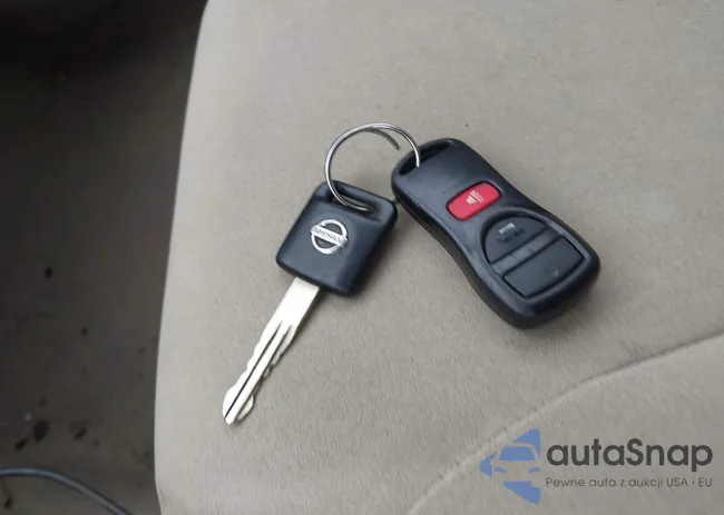 3N1BC13E07L458084: 44156019