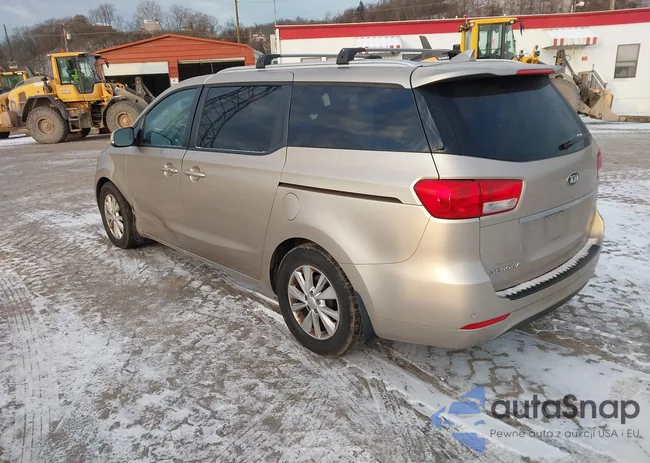 KNDMB5C11H6310132: 44156035