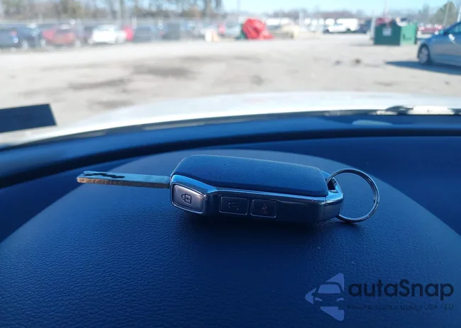 KNDJ23AUXR7239027: 44155199