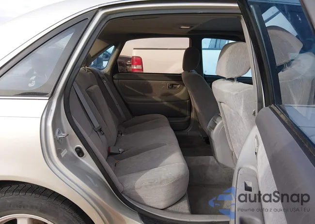 4T1BF28B3YU020493: 44155205