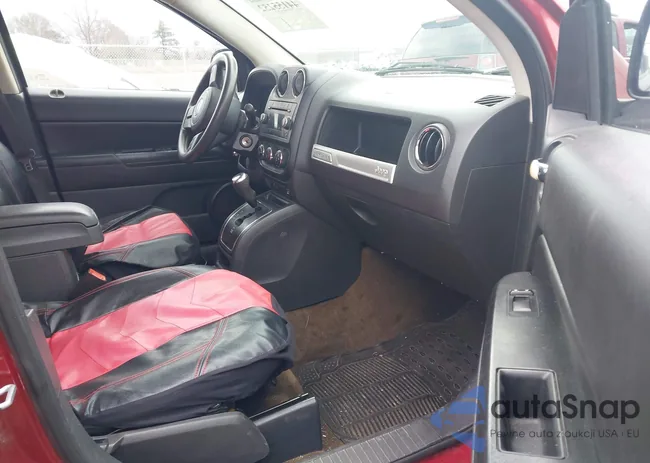 1C4NJCBA9ED573943: 44155252