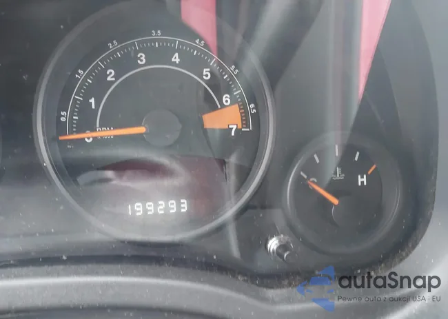 1C4NJCBA9ED573943: 44155252