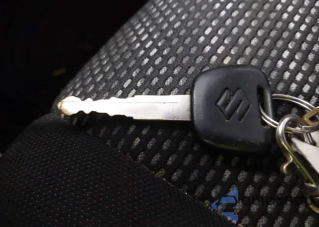 JS2YB413885105404: 44155286