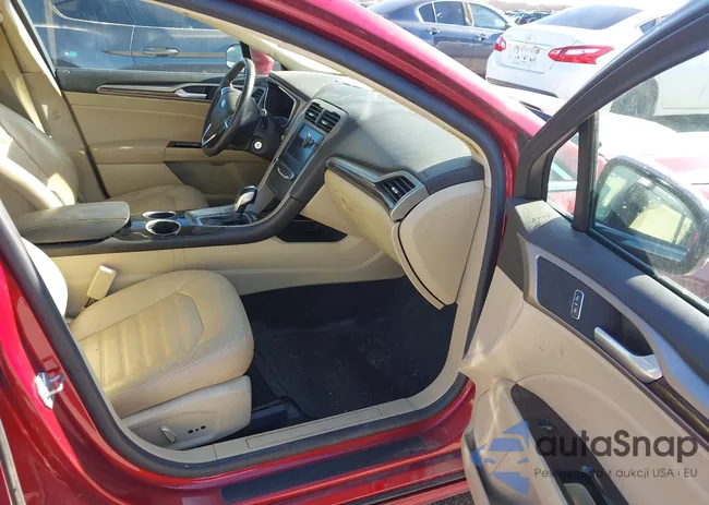 3FA6P0HD7ER101224: 44155341