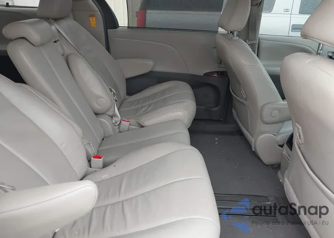 5TDYK3DC6ES429778: 44155377