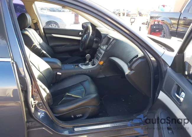 JNKCV61E59M308300: 44155379