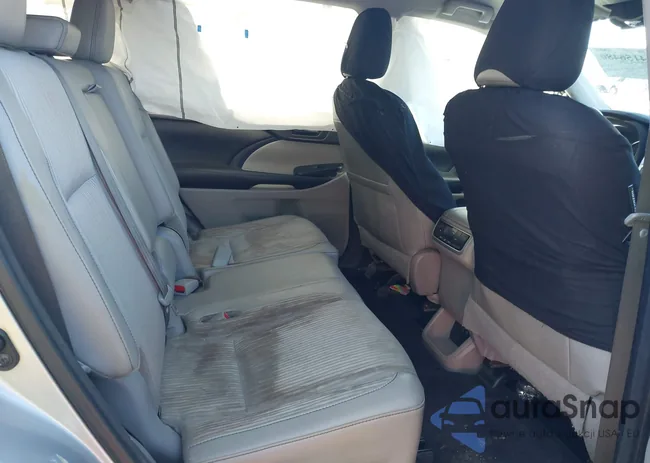 5TDZZRFHXHS214257: 44156480