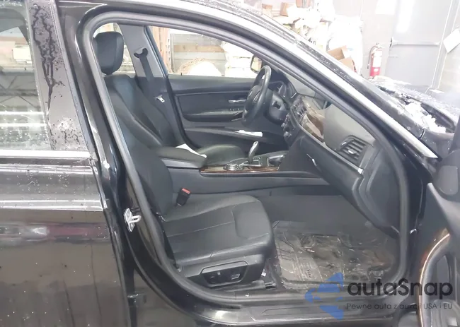 WBA3B5G57FNS14711: 44156483