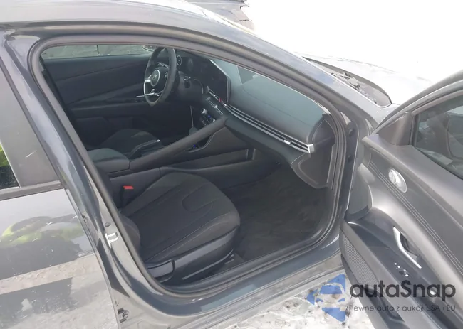 KMHLM4DG9RU719944: 44156514