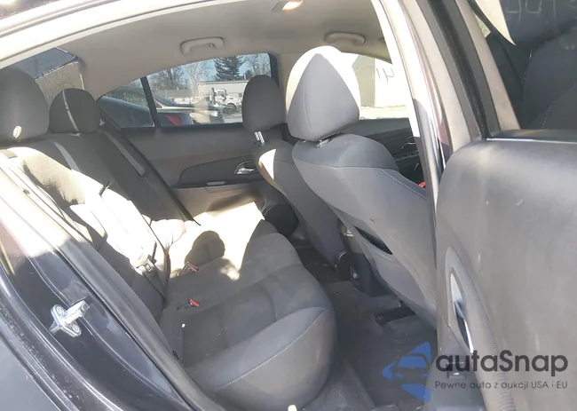 1G1PE5SB9G7152655: 44156692