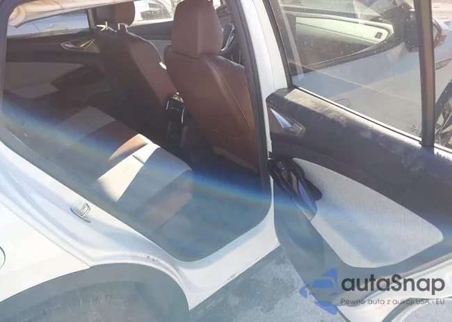 1V2CMPE86PC042818: 44156856