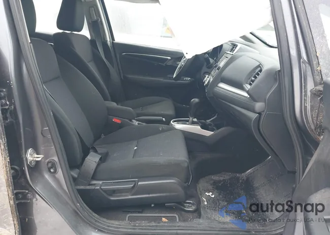 3HGGK5H48KM729796: 44156889