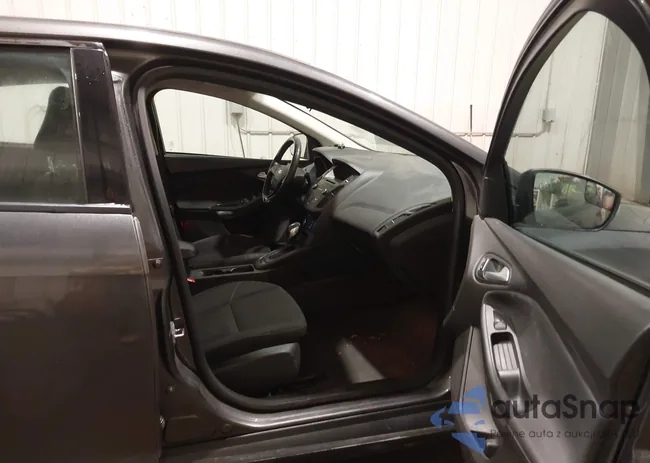 1FADP3F24GL238424: 44156938