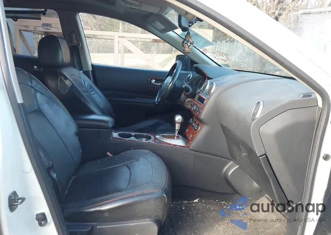 JN8AS5MV3AW112179: 44156945