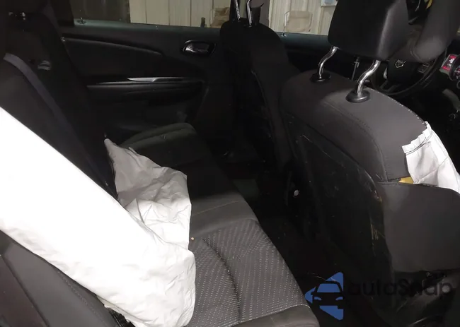 3C4PDCBG3FT637118: 44156072