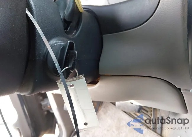 1FTYR10U9WTA75174: 44156073