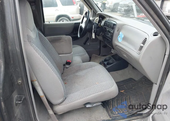 1FTYR10U9WTA75174: 44156073