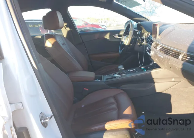 WAUANAF4XHN025831: 44156098