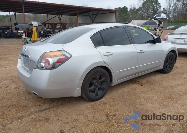 1N4AL21E08N513173: 44156100