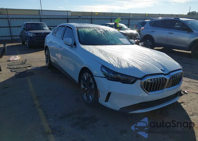 WBA43FJ06RCR53833: 44156139