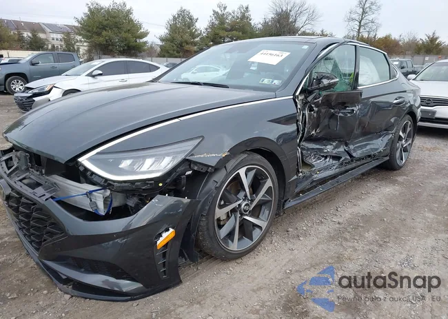 KMHL44J23NA231044: 44156163