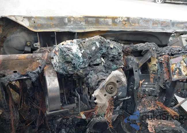 4S3BNAC68H3044970: 44156178