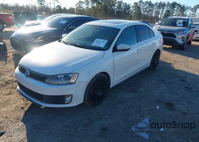 3VW4T7AJ2EM209721: 44157456