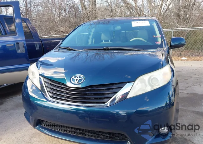 5TDYK3DC0BS077843: 44157481