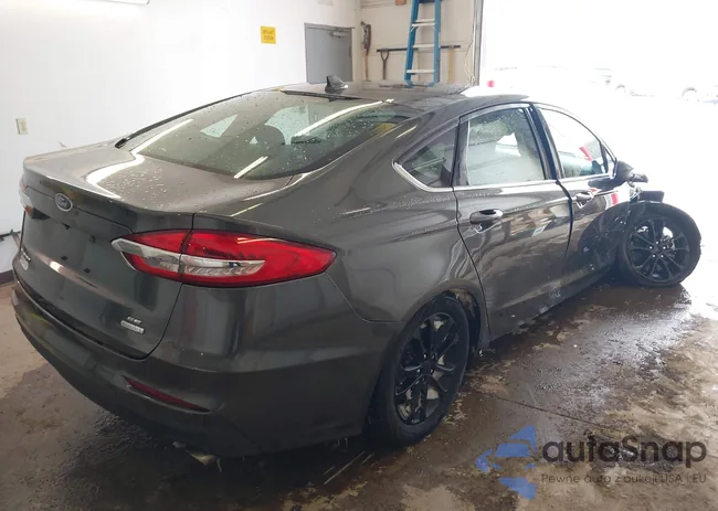 3FA6P0HD8LR228660: 44157497