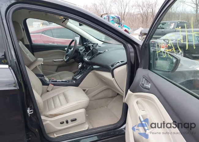 1FMCU0J99FUA26592: 44157504