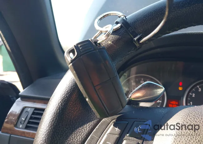 WBAWL1C51AP492137: 44157583